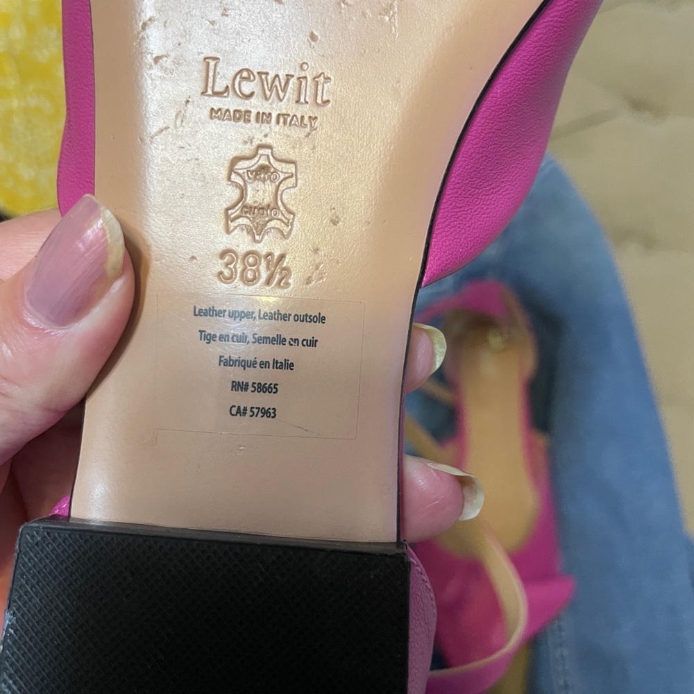 Lewit Pink Leather Heeled Sandals